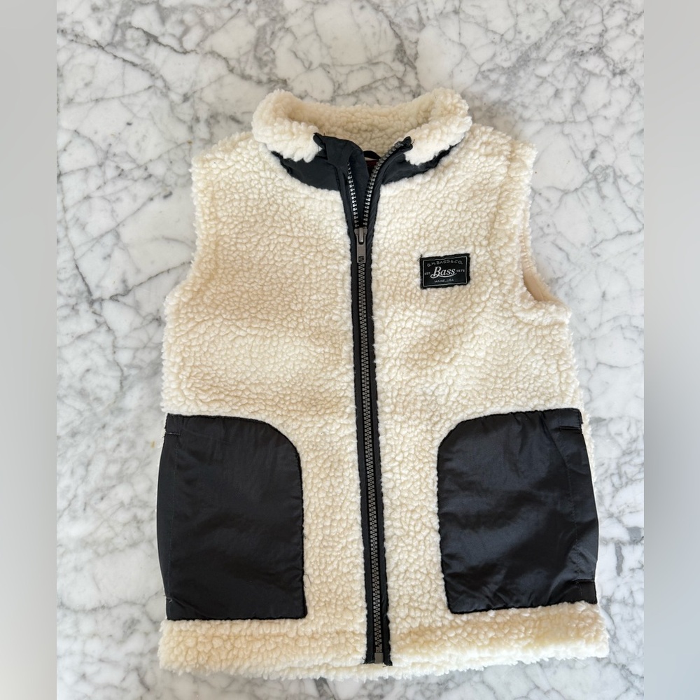 G.H. Bass & Co. Kids Sherpa Vest - Cream and Black